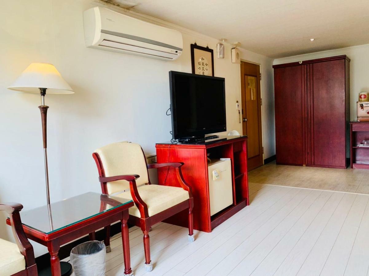 Athens Hotel Taichung Exterior photo